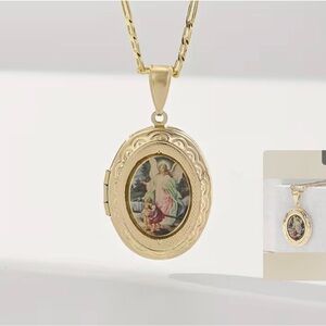 Gold Oval Locket Pendant Necklace